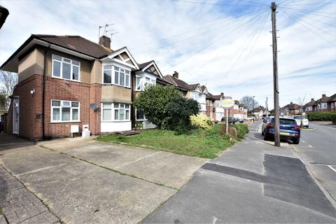 41 Amesbury Road, Feltham, TW13 5HH