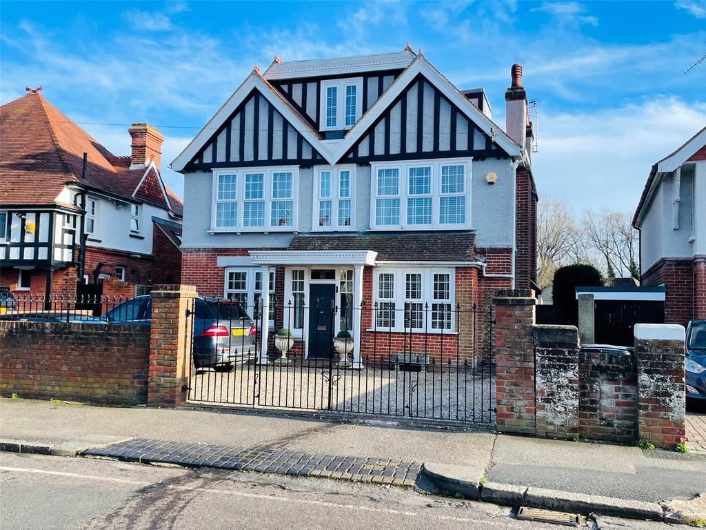 Rosebery Avenue, Eastbourne, BN22 5 bed detached house £975,000