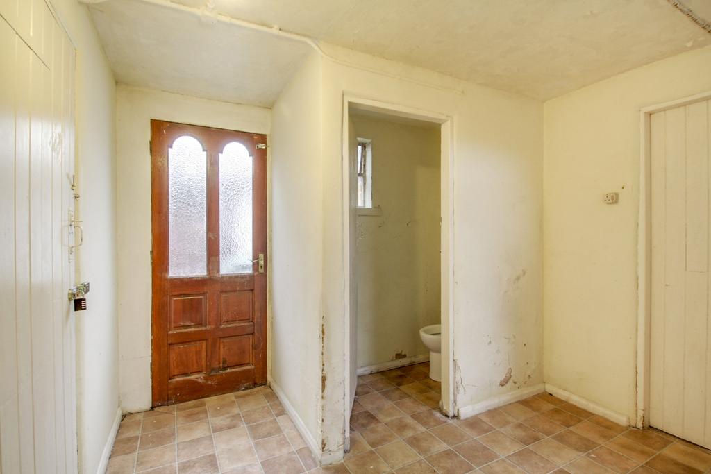 Mayfield Road, Dudley, DY1 3 bed semidetached house £185,000