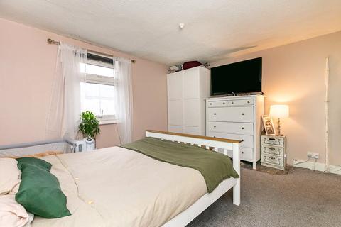 33 Cross Road, Croydon, CR0 6TE