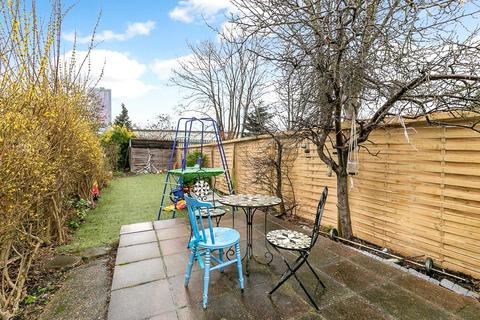 33 Cross Road, Croydon, CR0 6TE