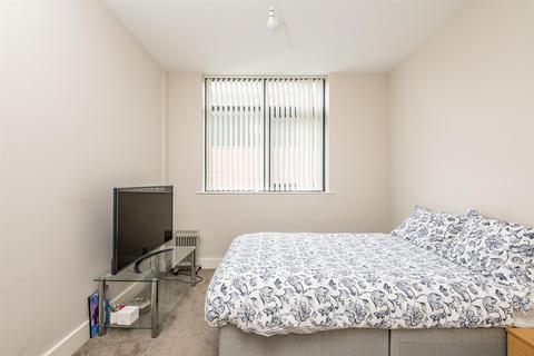 1 bedroom flat for sale - Dawsons Square, Pudsey, West Yorkshire, LS28 5FY