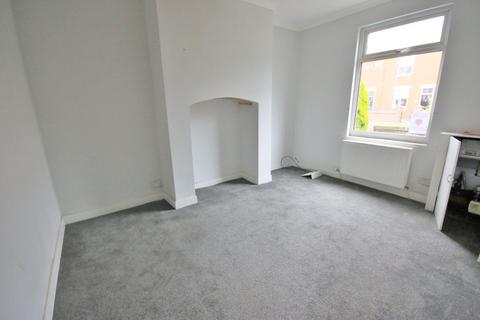 3 bedroom terraced house to rent, Ormskirk Road, Wigan, WN5