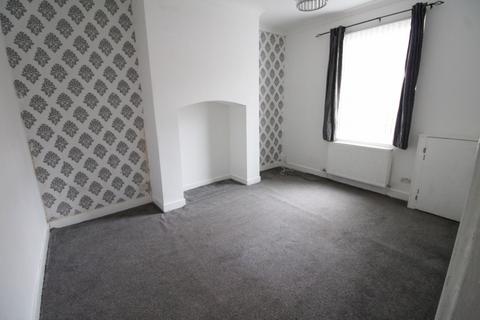3 bedroom terraced house to rent, Ormskirk Road, Wigan, WN5