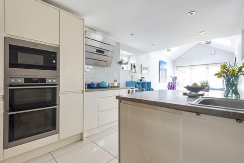15 Borough Road, Kingston Upon Thames, KT2 6BD