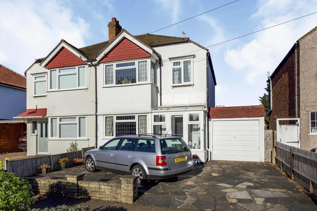 Cromwell Avenue, New Malden, KT3 3 bed semidetached house £670,000