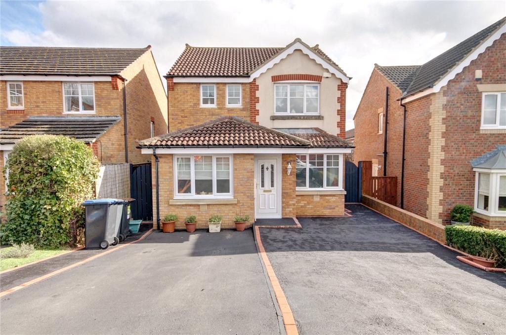 Welby Drive, Ushaw Moor, Durham, DH7 3 bed detached house £180,000