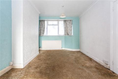 16 Hurstdene Avenue, Staines-upon-thames, TW18 1HZ