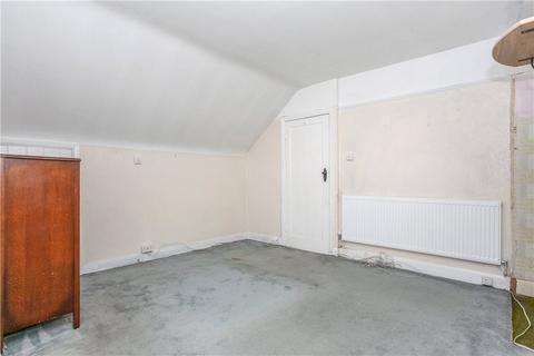 16 Hurstdene Avenue, Staines-upon-thames, TW18 1HZ