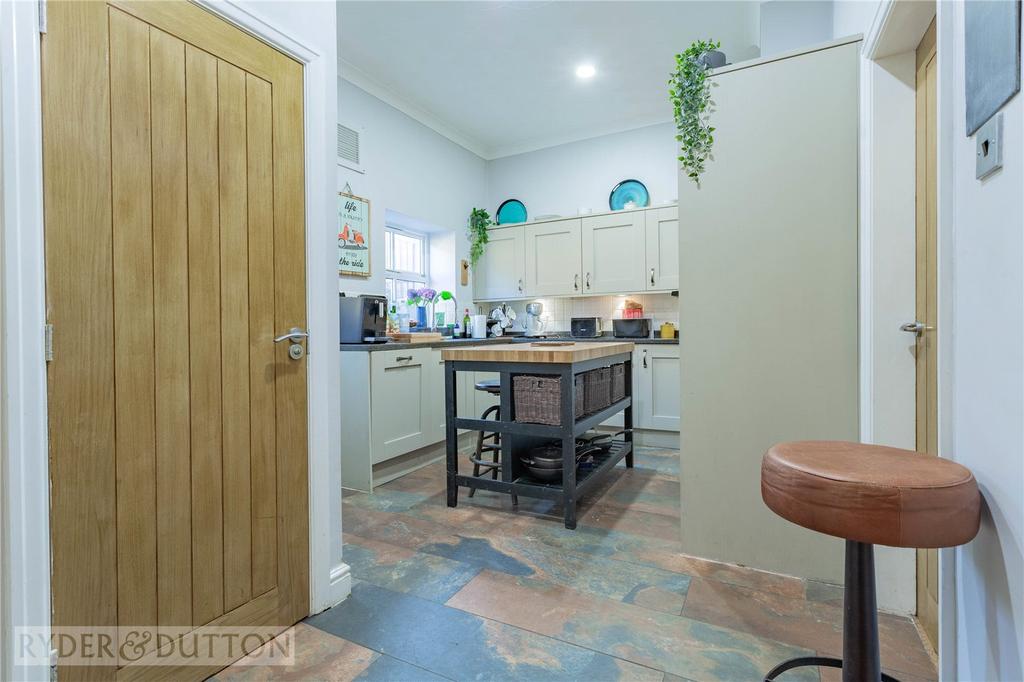 Kitchen: