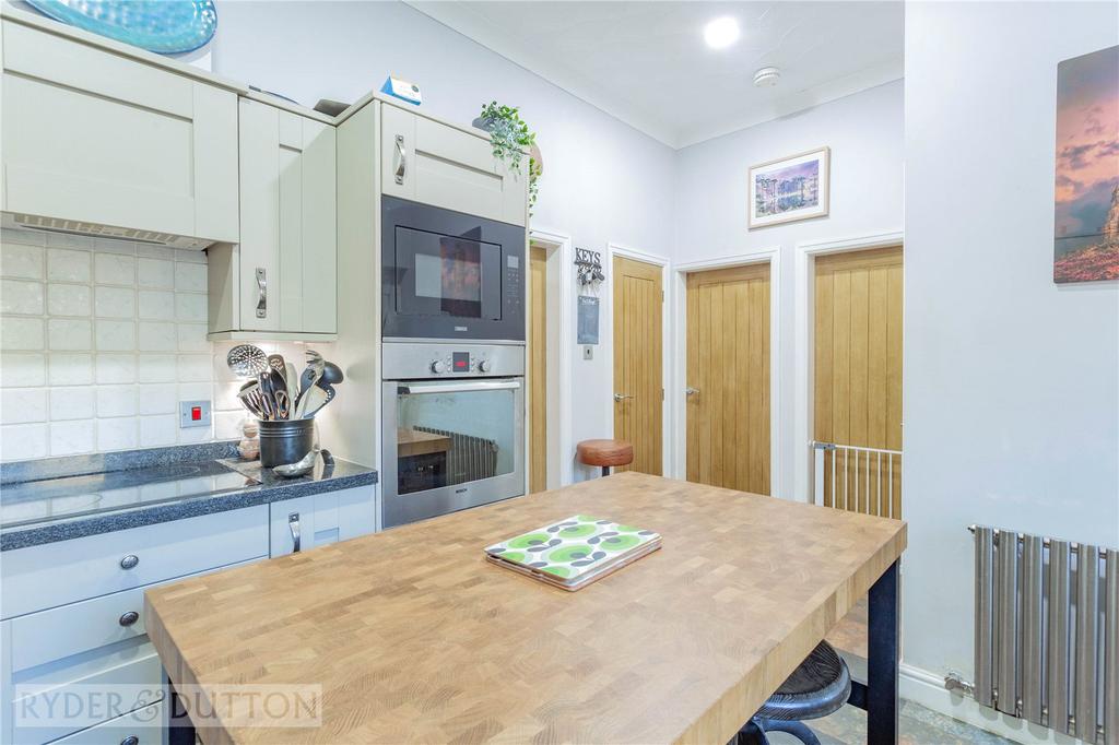 Kitchen: