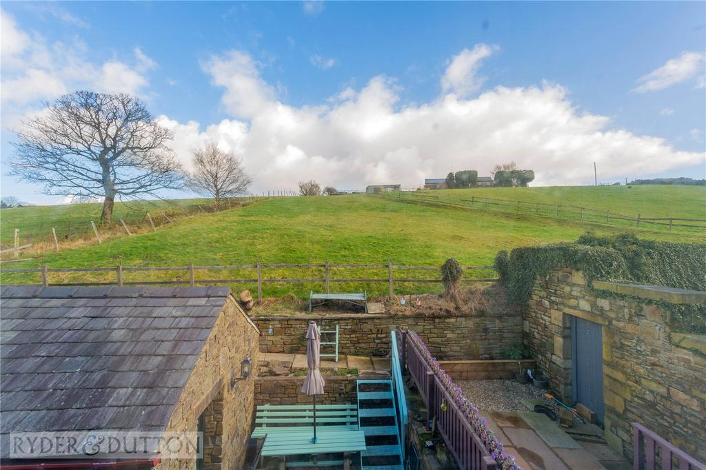 Edgeside Lane, Waterfoot, Rossendale... 4 bed end of terrace house - £ ...