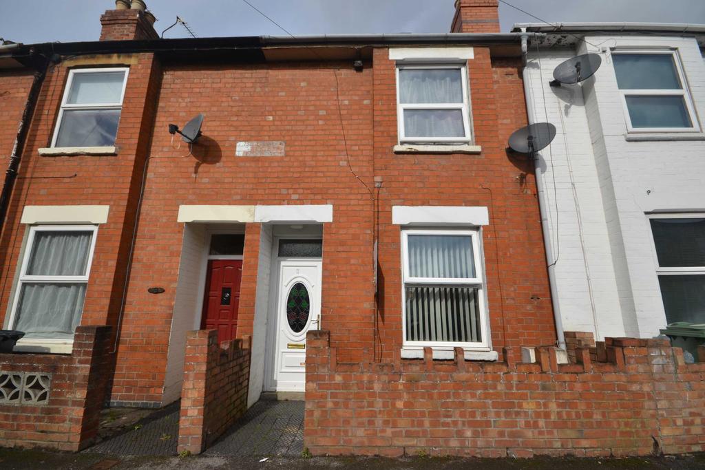 Swan Road, Gloucester, GL1 3 bed terraced house £850 pcm (£196 pw)