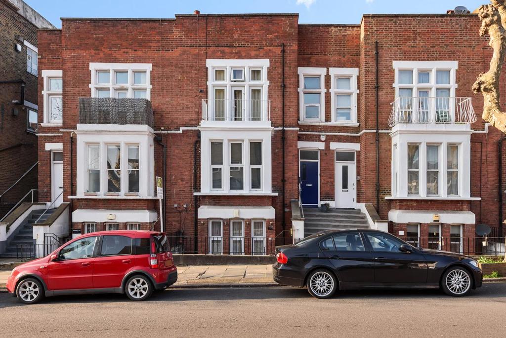 Victoria Road, Queens Park 1 bed flat £375,000