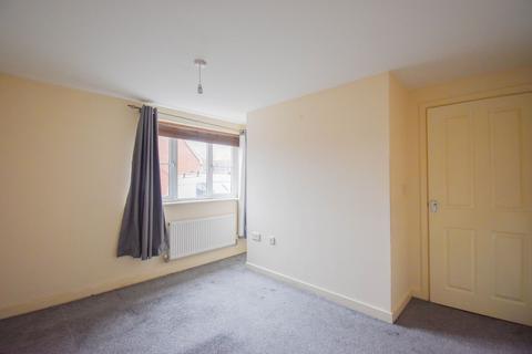 2 bedroom apartment to rent, Saxthorpe Road