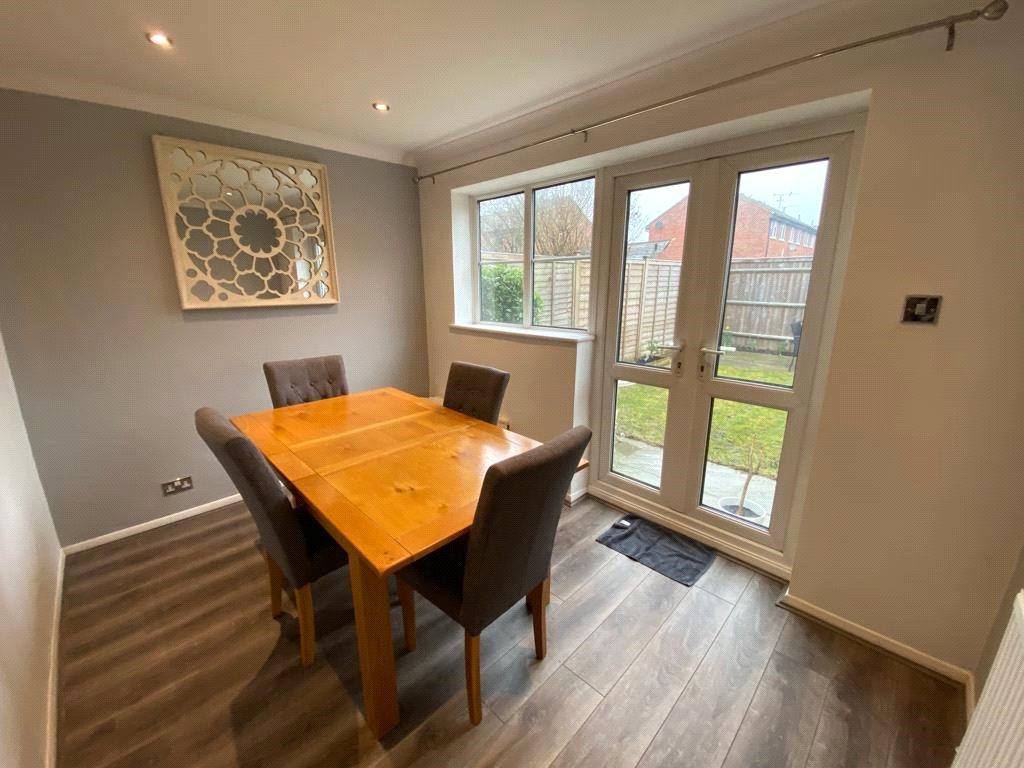 Cross Gates Close, Bracknell, Berkshire, RG12 2 bed terraced house £