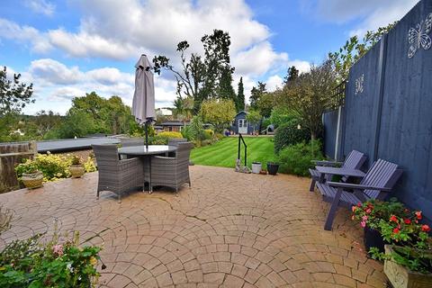 37 Seymour Road, Chingford, London, E4 7LR