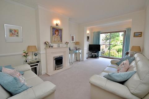 37 Seymour Road, Chingford, London, E4 7LR