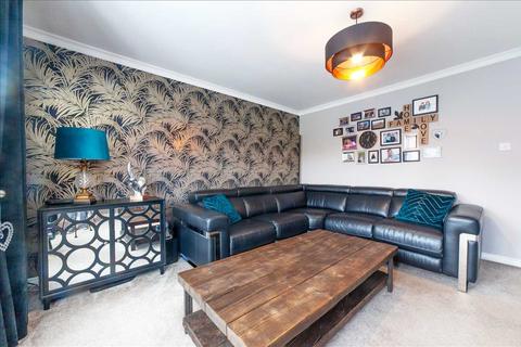 12 Flinders Way, Blackwood, Lanark, ML11 9GE