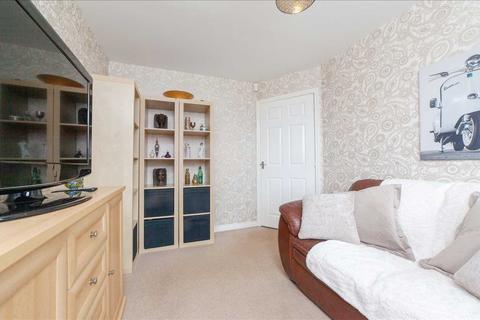 12 Flinders Way, Blackwood, Lanark, ML11 9GE