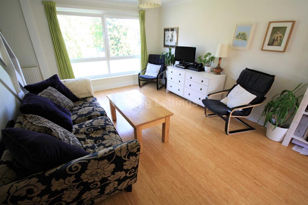 Lima Court, Reading 2 bed for sale £220,000