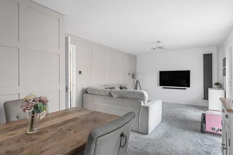 68 Haydn Road, Brighton Hill, Basingstoke, RG22 4JG