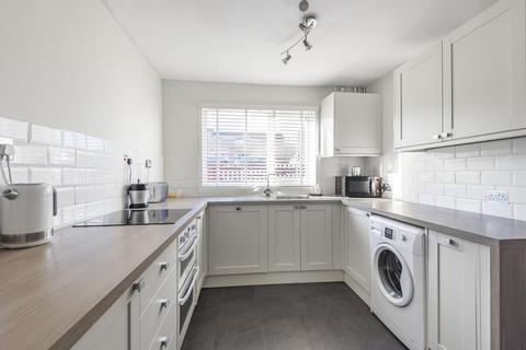 68 Haydn Road, Brighton Hill, Basingstoke, RG22 4JG