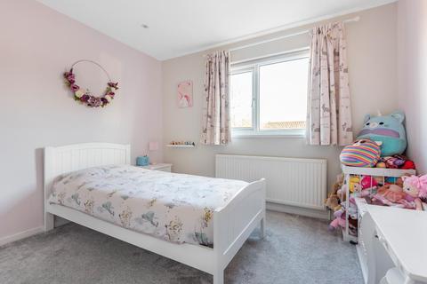 68 Haydn Road, Brighton Hill, Basingstoke, RG22 4JG