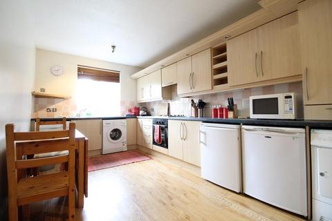 2 bedroom flat to rent, Whitehall Road, Flat , AB25