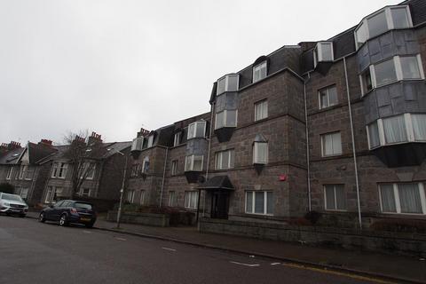 2 bedroom flat to rent, Whitehall Road, Flat , AB25