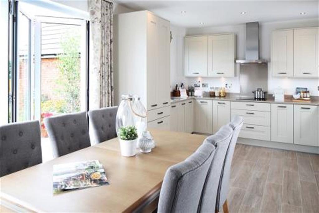 Kitchen/dining