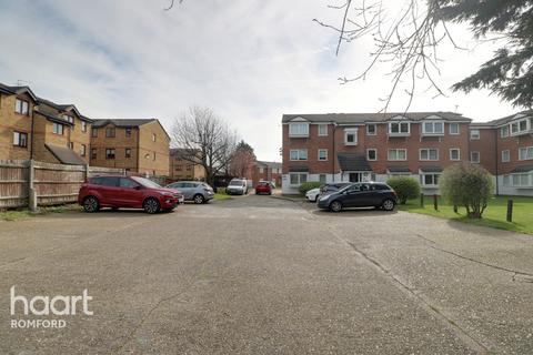 21 Vignoles Road, Romford, RM7 0DT