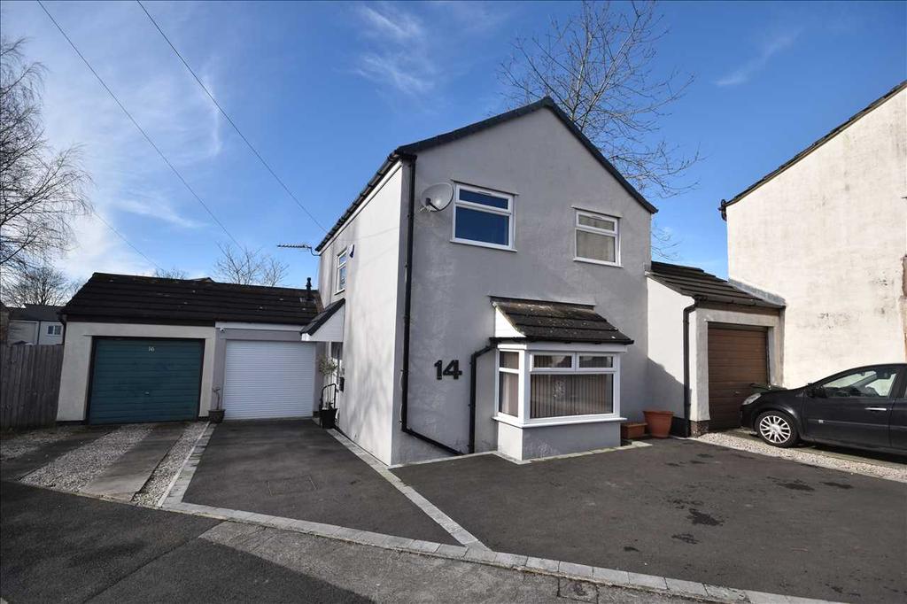Millbrook Close, Wheelton, Chorley 4 bed detached house £1,100 pcm (£