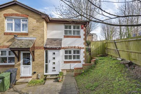 6 Leewood Close, London, SE12 8AZ