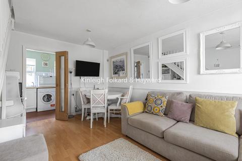 6 Leewood Close, London, SE12 8AZ