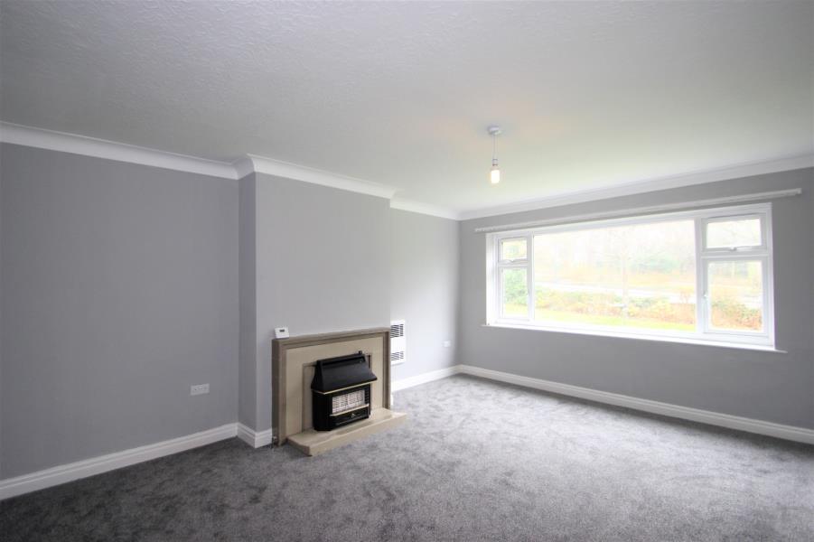 Wetherby Road, LS8 2JZ 2 bed flat £895 pcm (£207 pw)