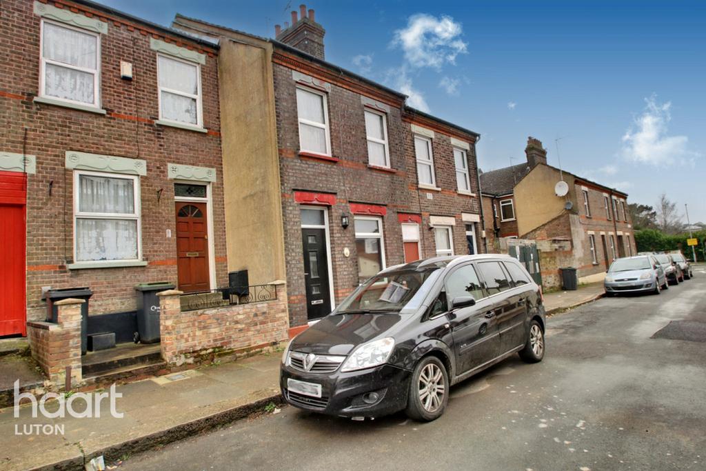 St Pauls Road, Luton 2 bed terraced house £210,000