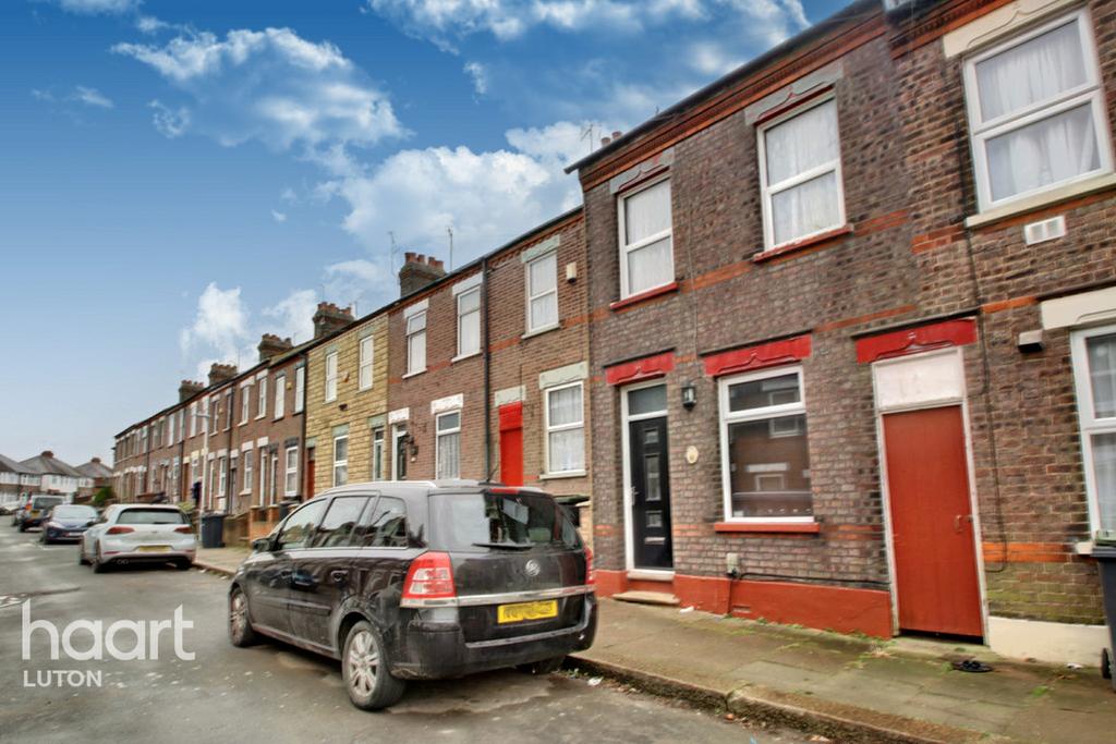 St Pauls Road, Luton 2 bed terraced house £210,000