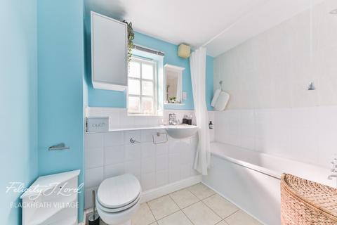 7 Edith Cavell Way, London, SE18 4JY