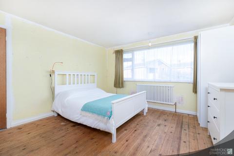 1 Bradeham Way, Norwich, NR4 6JA