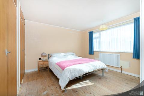 1 Bradeham Way, Norwich, NR4 6JA