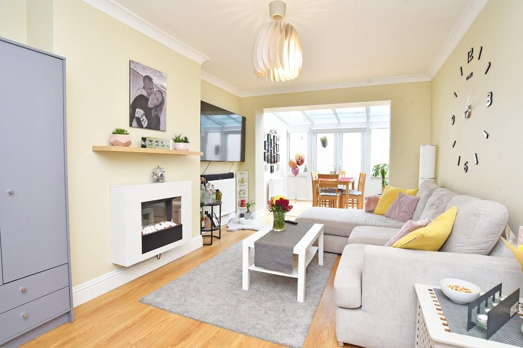 Dixon Terrace, Harrogate 2 bed terraced house £230,000