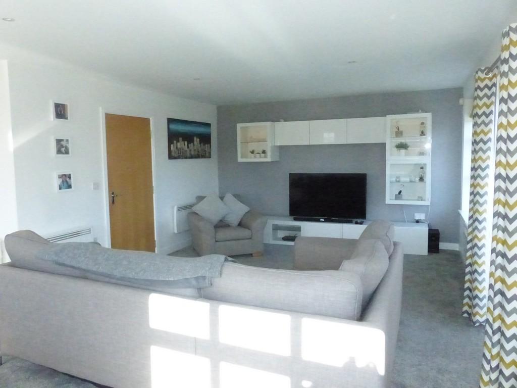 Kingsdale Drive, Menston 3 bed apartment £265,000