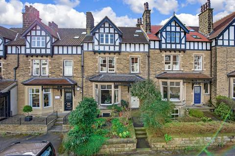 Glen Hurst, 110 Bolling Road, Ilkley, LS29 8PN