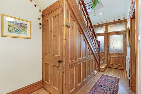 Glen Hurst, 110 Bolling Road, Ilkley, LS29 8PN