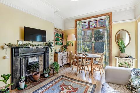 Glen Hurst, 110 Bolling Road, Ilkley, LS29 8PN
