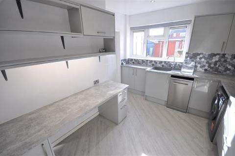 2 Houps Road, Thorne, Doncaster, DN8 5JD