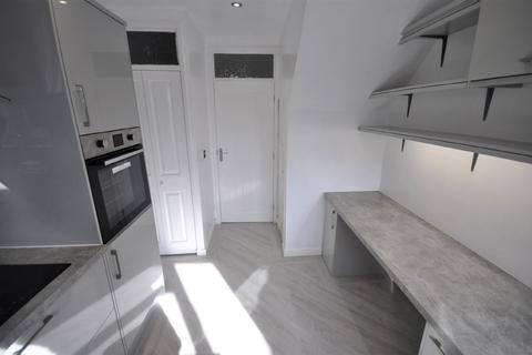 2 Houps Road, Thorne, Doncaster, DN8 5JD