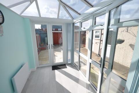 2 Houps Road, Thorne, Doncaster, DN8 5JD