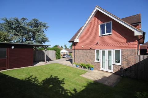 Figg Lodge Figg Lane, Crowborough, TN6 2PD